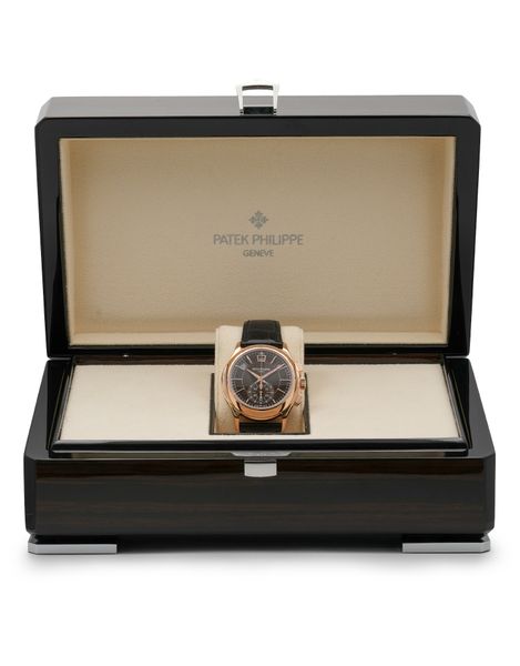 Patek Philippe Complications 5905R-001